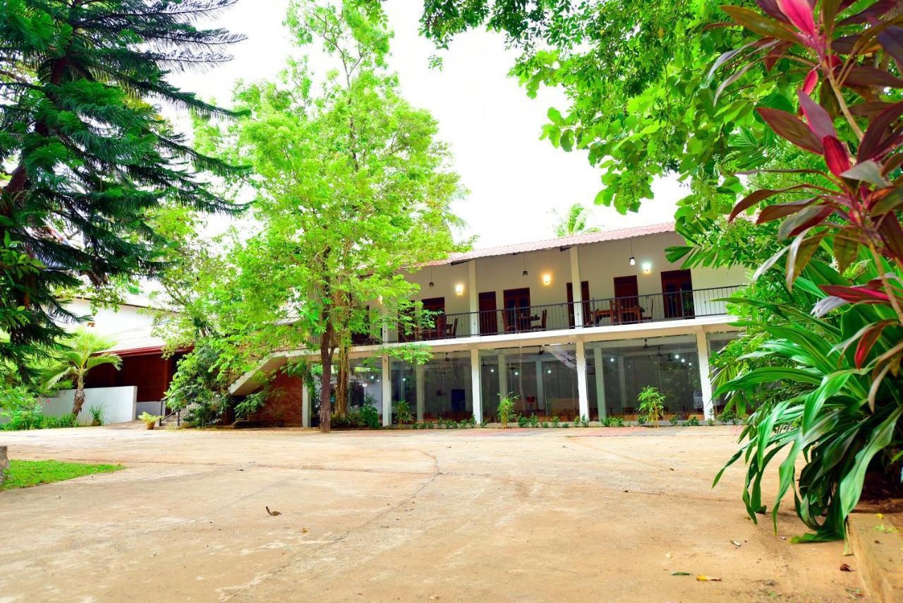 Ariya Rest & Ayurveda Spa Polonnaruwa Exterior photo